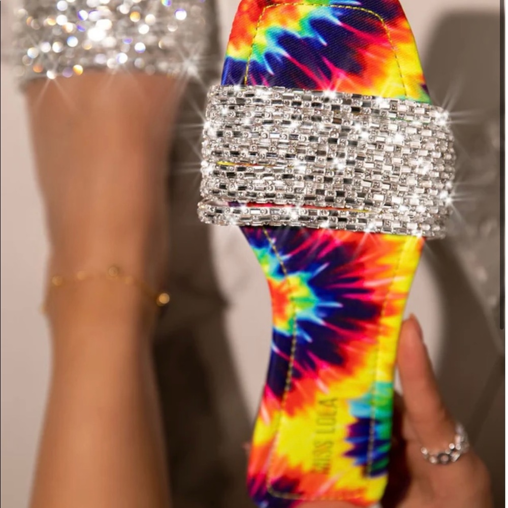 Cute summer slides! New never worn!